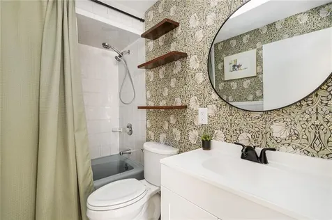 350 Fort Street East Providence RI 02914