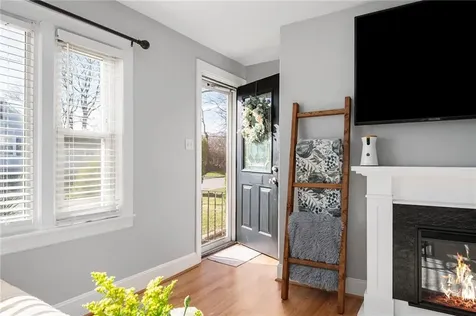 350 Fort Street East Providence RI 02914