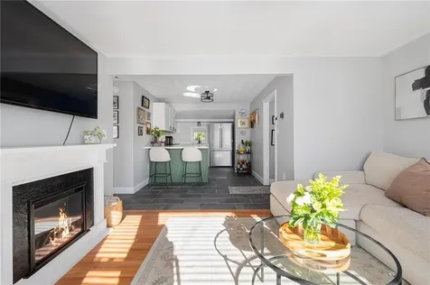 350 Fort Street East Providence RI 02914