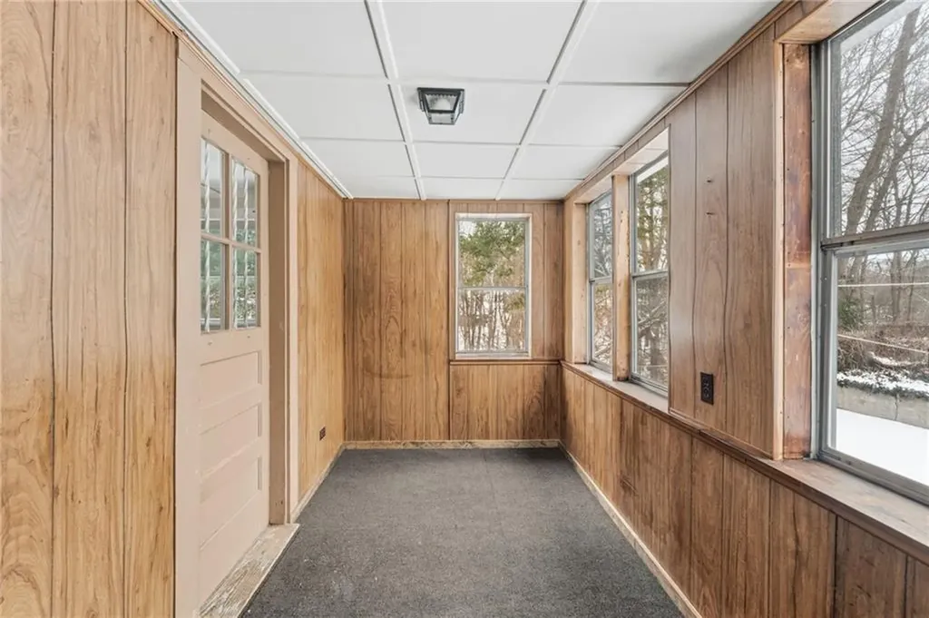 92 Rockland Avenue Woonsocket RI 02895