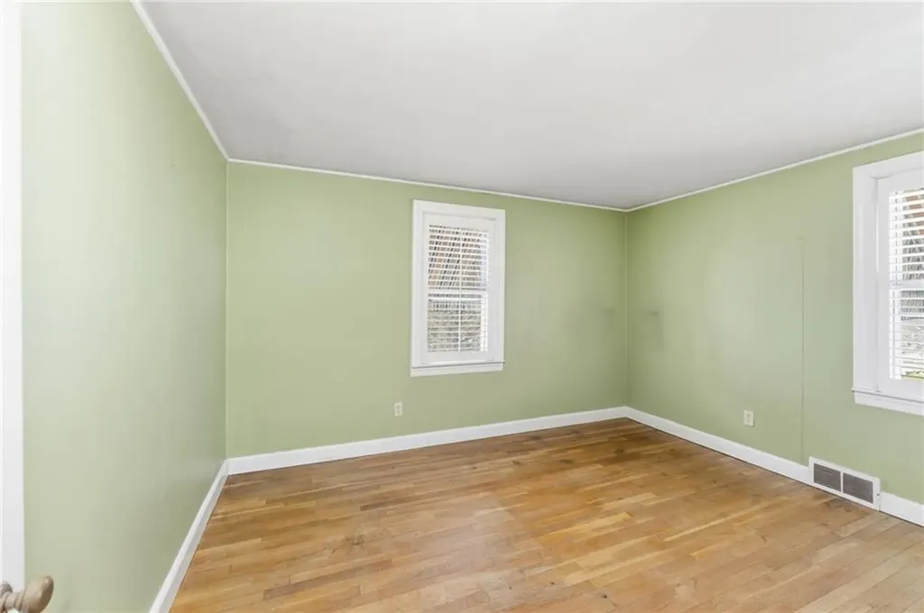 92 Rockland Avenue Woonsocket RI 02895