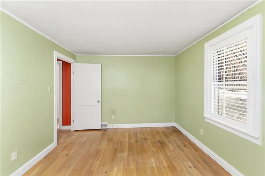 92 Rockland Avenue Woonsocket RI 02895