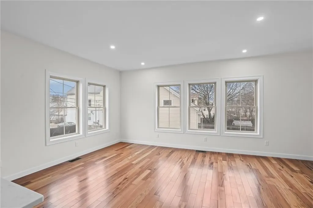 11 Stone Street Providence RI 02904