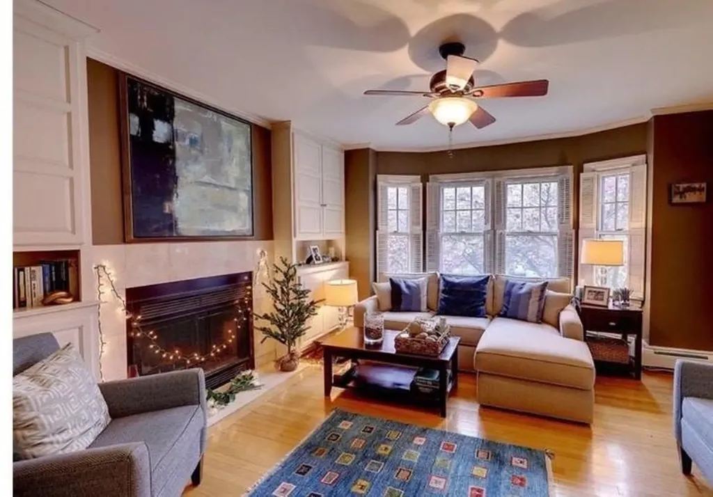 16 Grotto Avenue Providence RI 02906