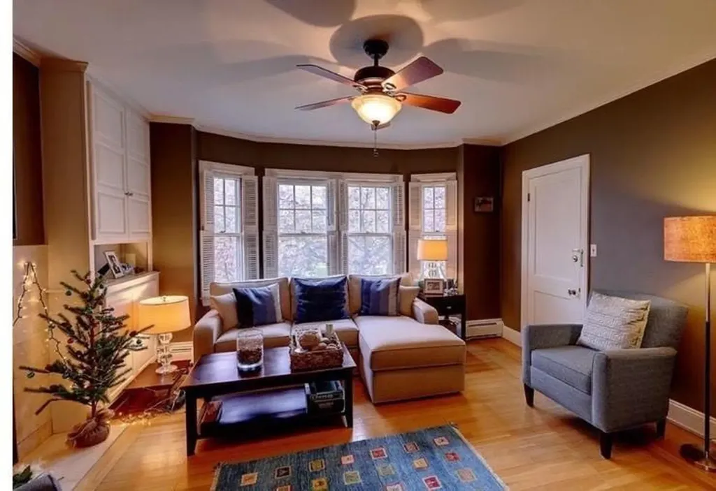 16 Grotto Avenue Providence RI 02906