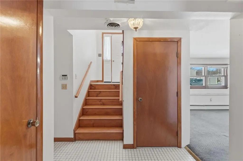 122 Rice Avenue East Providence RI 02914