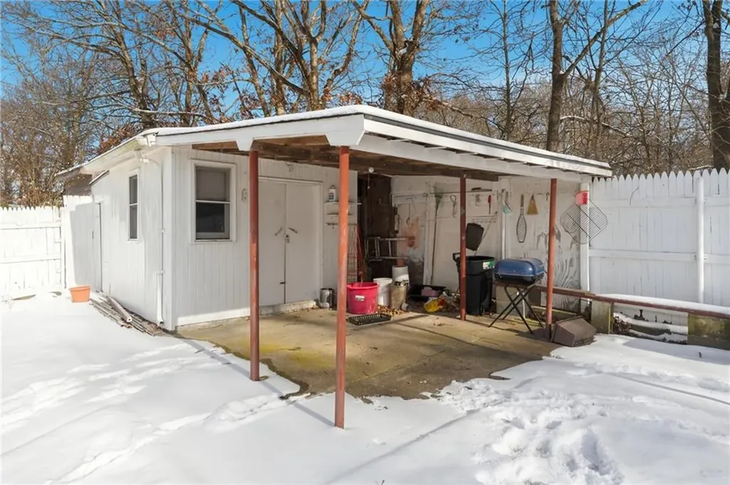 122 Rice Avenue East Providence RI 02914