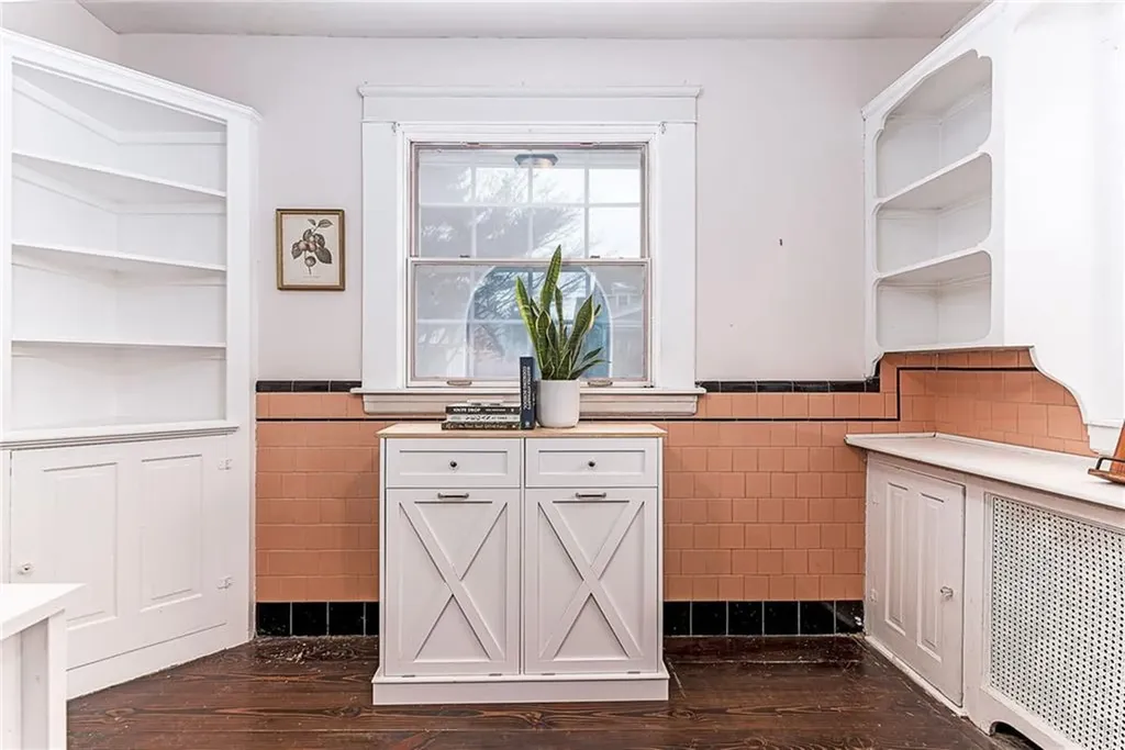 52 Parkside Drive Providence RI 02905