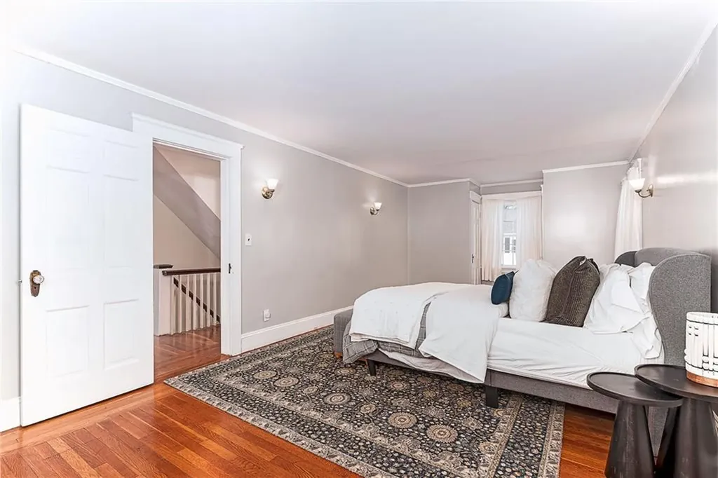 52 Parkside Drive Providence RI 02905