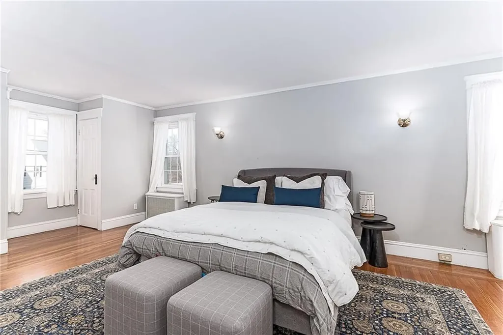 52 Parkside Drive Providence RI 02905