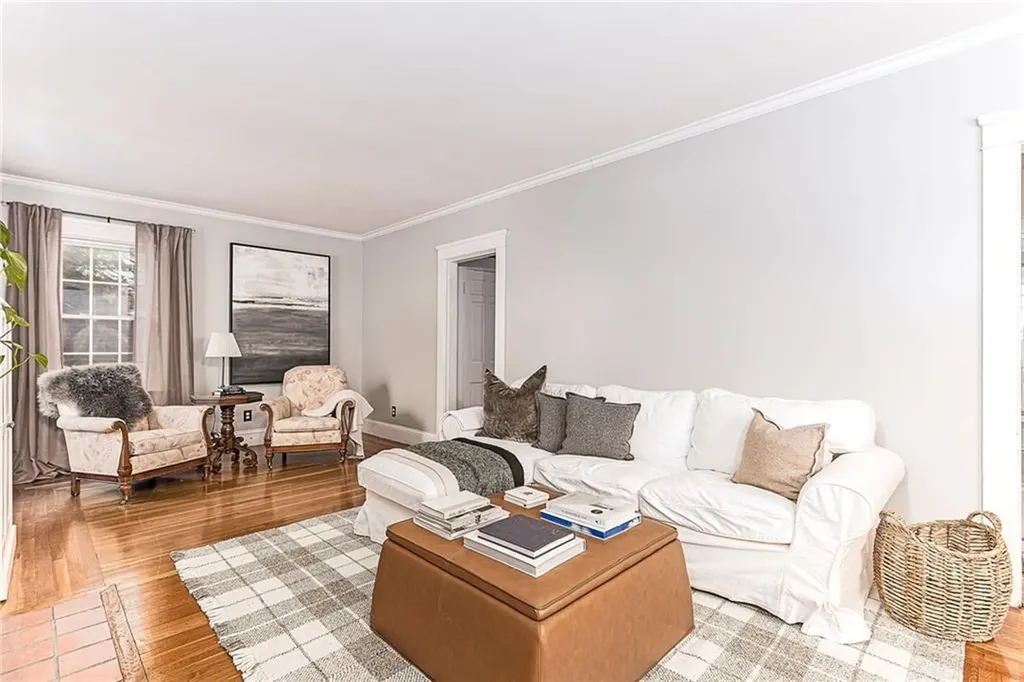 52 Parkside Drive Providence RI 02905