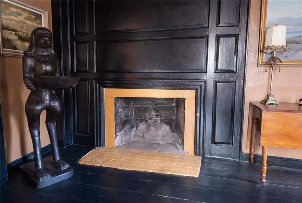 1724 South Road South Kingstown RI 02879