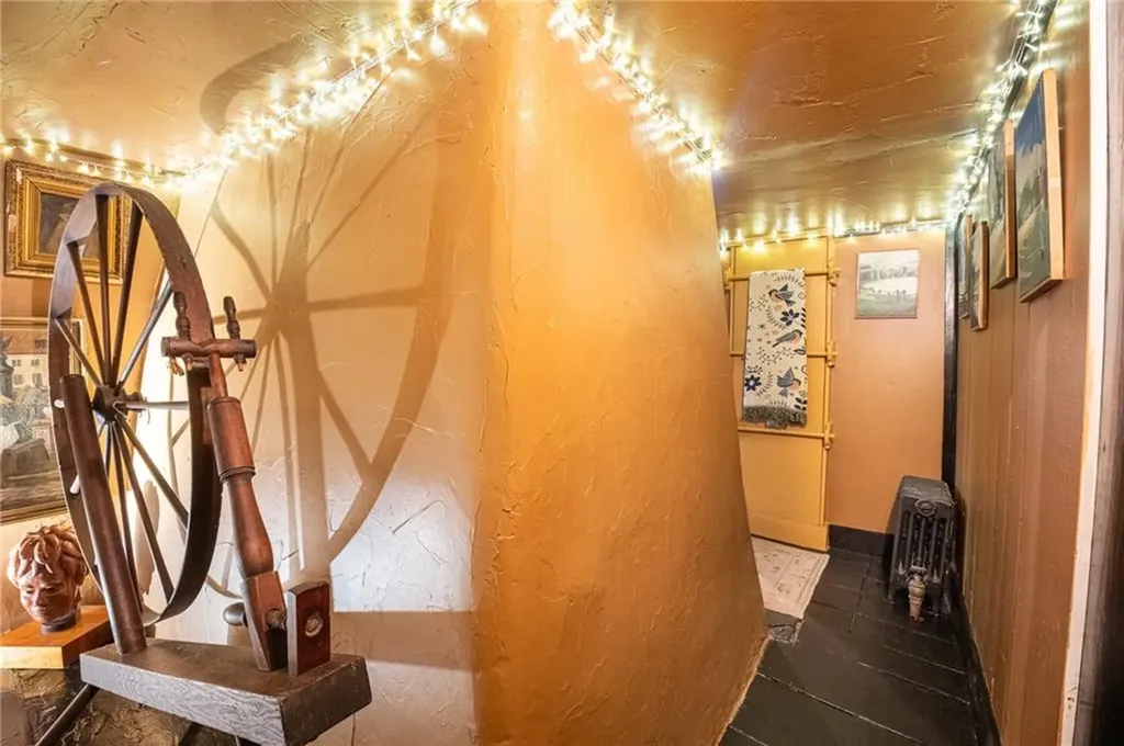 1724 South Road South Kingstown RI 02879