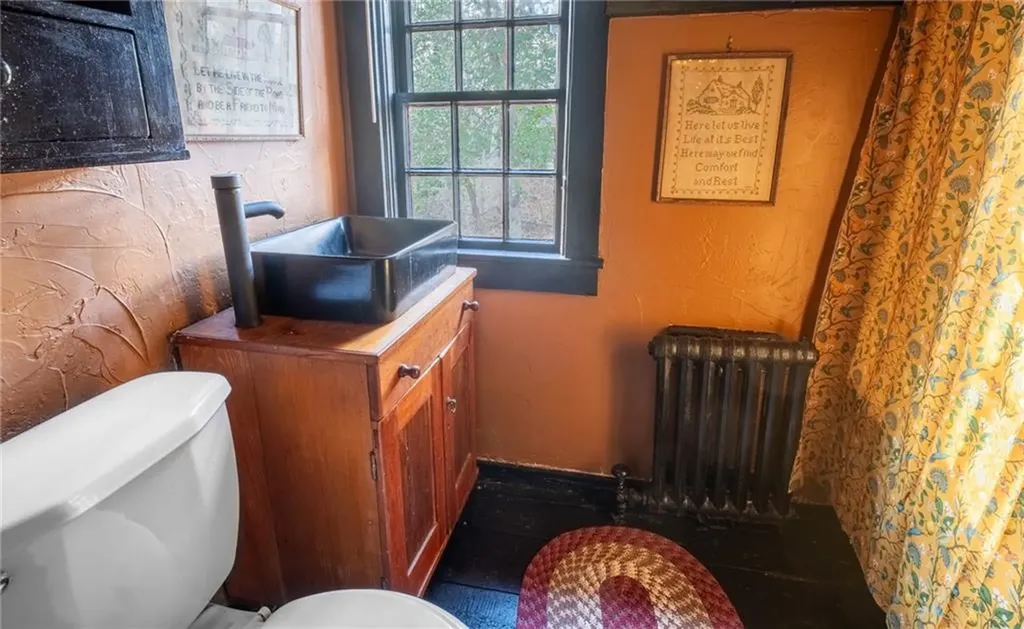 1724 South Road South Kingstown RI 02879