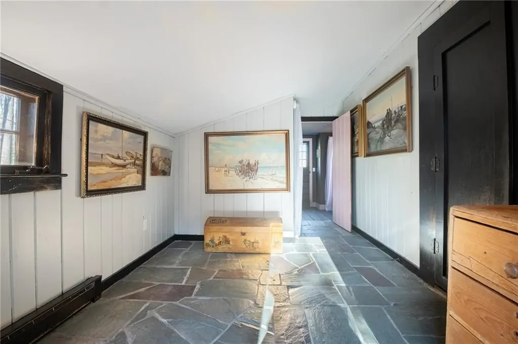 1724 South Road South Kingstown RI 02879