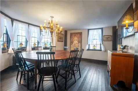 1724 South Road South Kingstown RI 02879