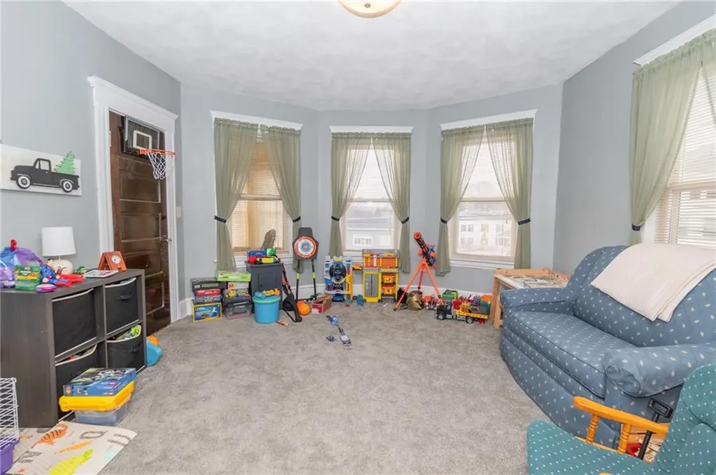 1060 1062 Park Avenue Woonsocket RI 02895