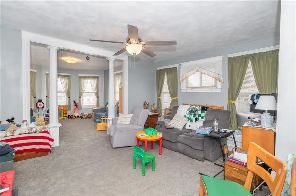 1060 1062 Park Avenue Woonsocket RI 02895