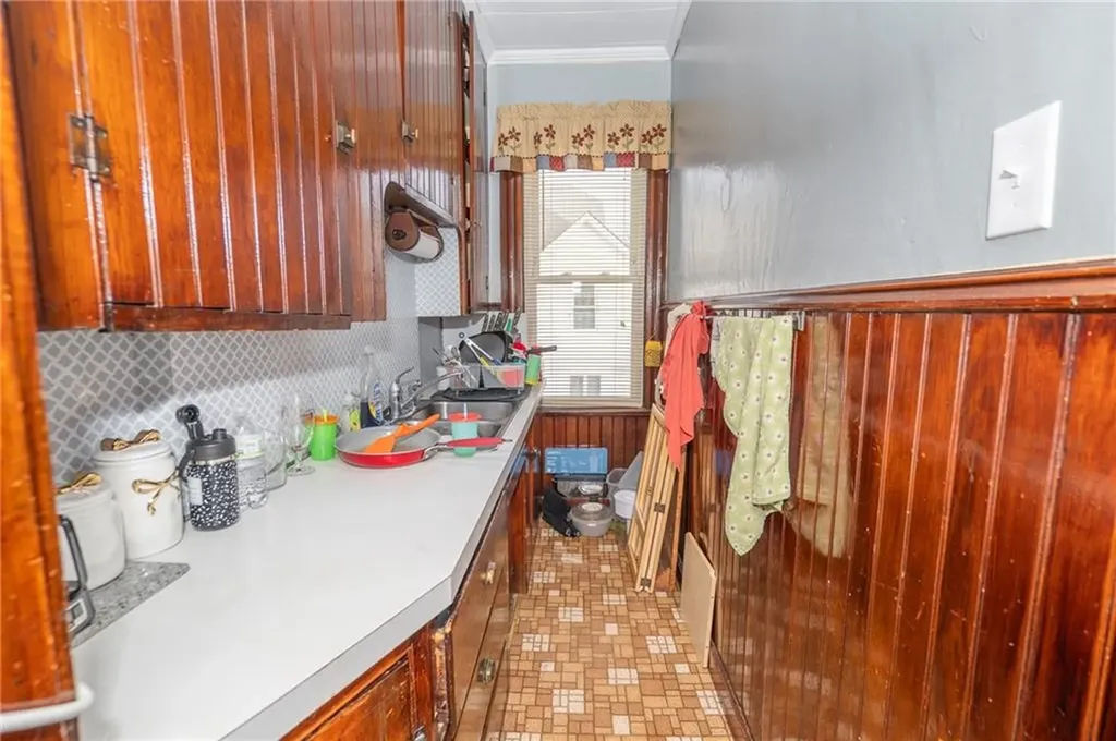 1060 1062 Park Avenue Woonsocket RI 02895