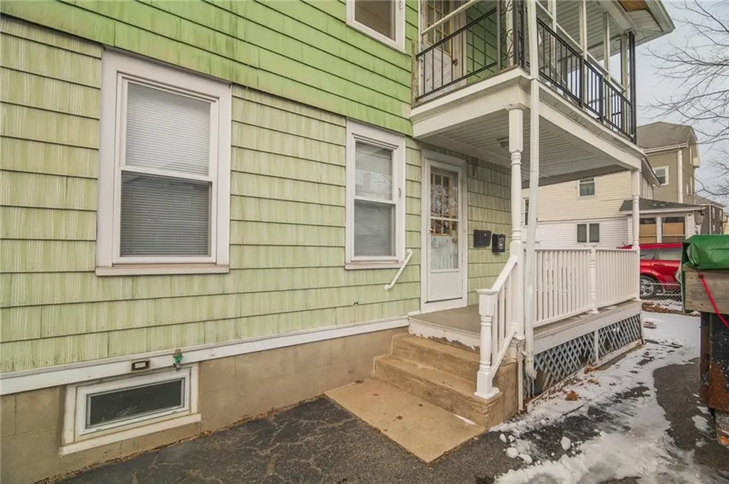 1060 1062 Park Avenue Woonsocket RI 02895