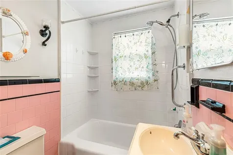 359 Williston Way Pawtucket RI 02861