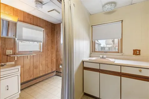 359 Williston Way Pawtucket RI 02861