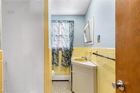 359 Williston Way Pawtucket RI 02861