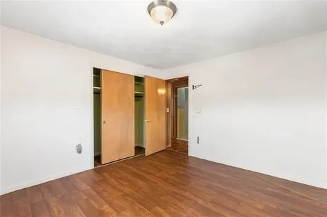 359 Williston Way Pawtucket RI 02861