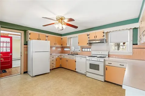 359 Williston Way Pawtucket RI 02861