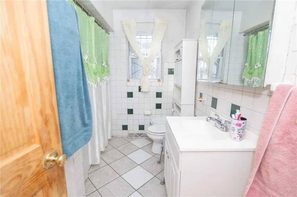 138 Oxford Street Providence RI 02905