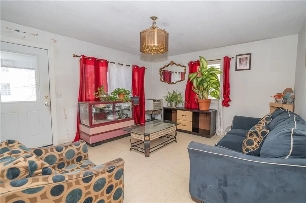 138 Oxford Street Providence RI 02905