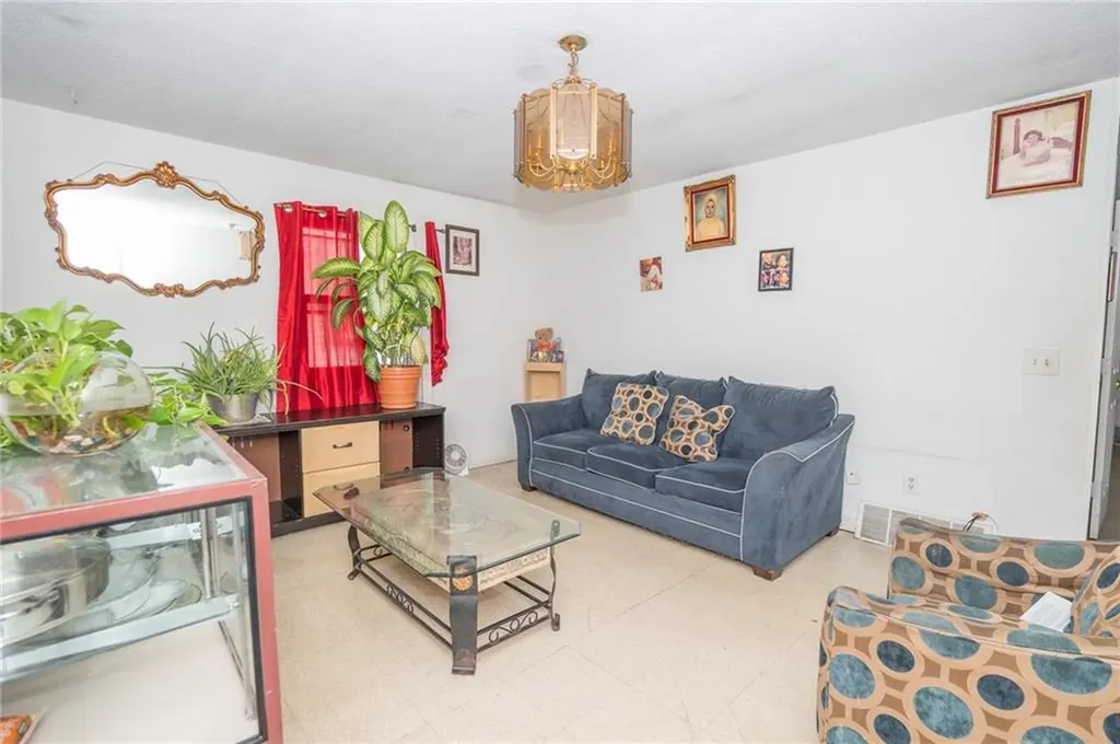 138 Oxford Street Providence RI 02905