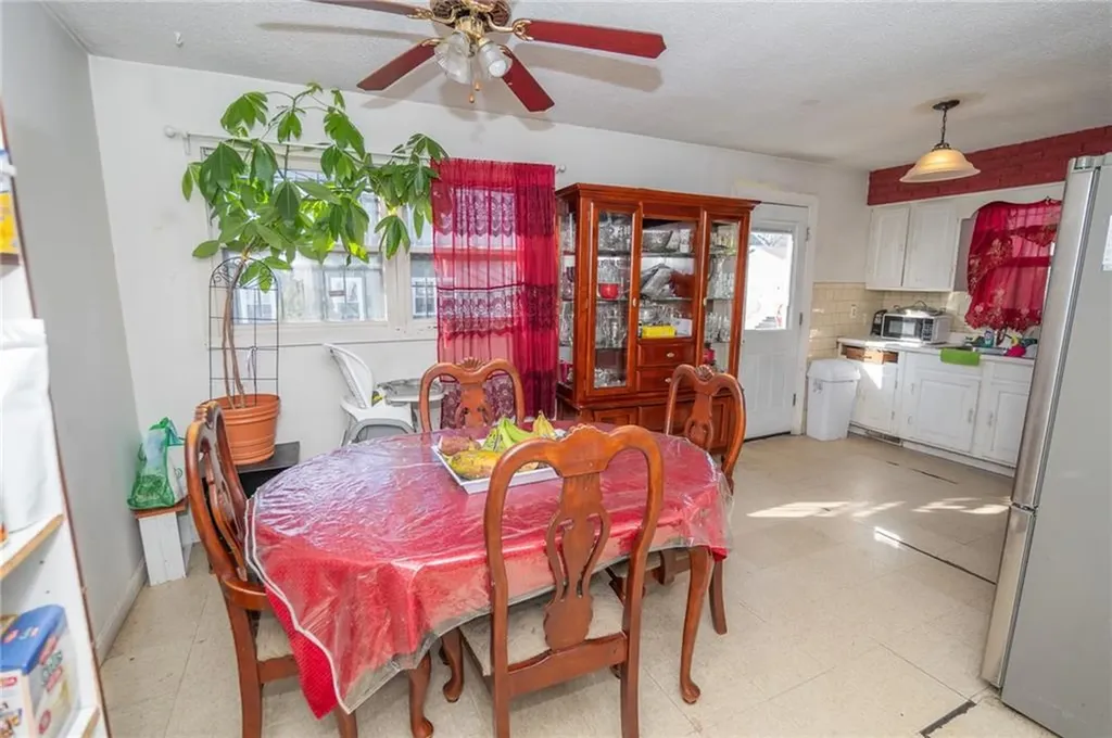 138 Oxford Street Providence RI 02905