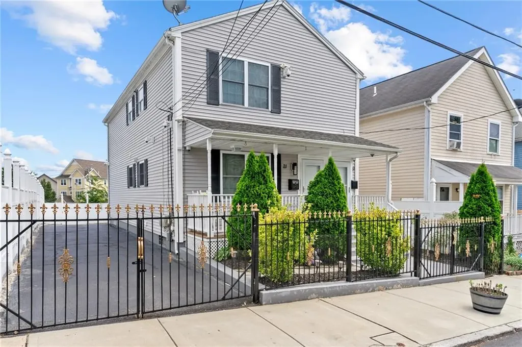 21 Steere Avenue Providence RI 02909