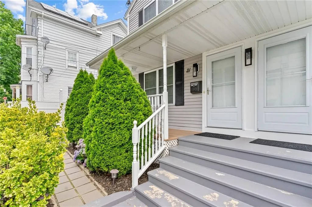 21 Steere Avenue Providence RI 02909