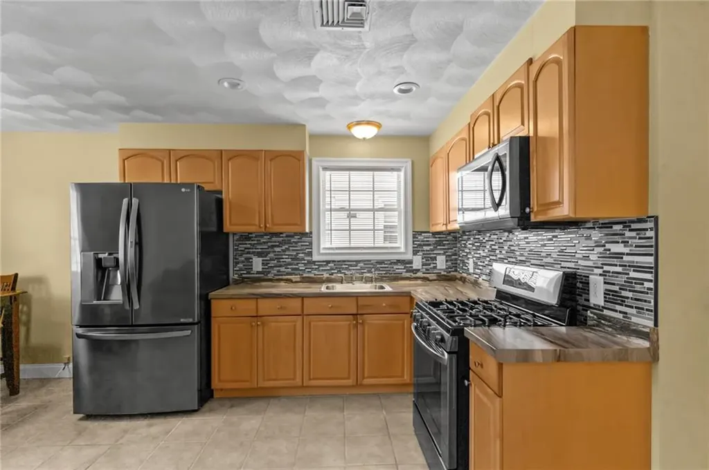 21 Steere Avenue Providence RI 02909