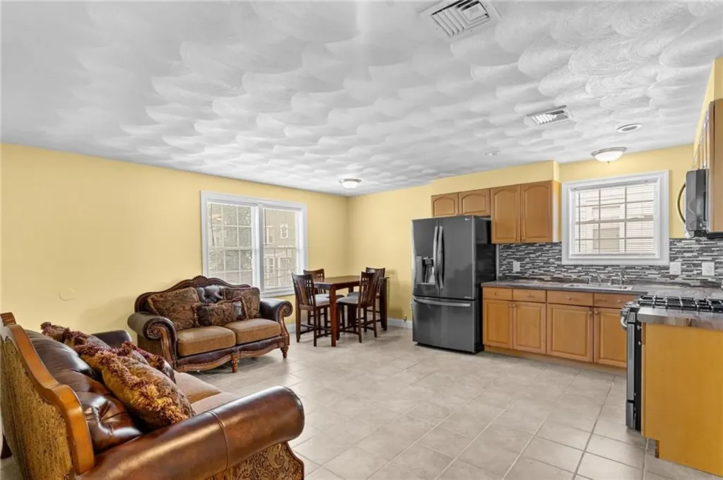 21 Steere Avenue Providence RI 02909