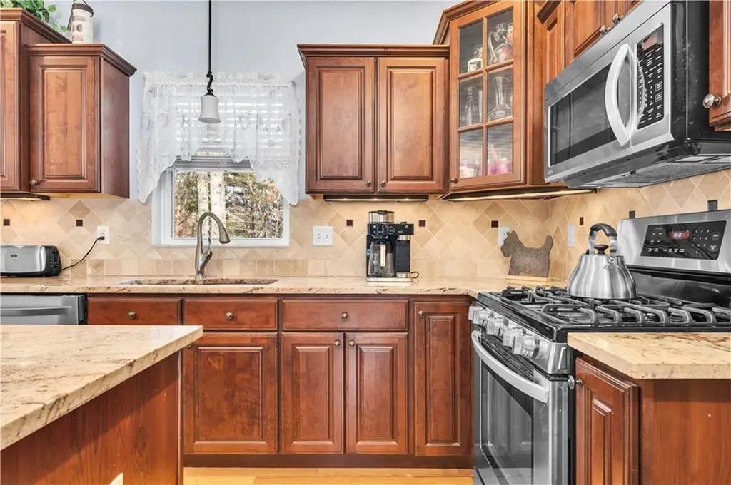 53 Scenic Way Exeter RI 02822