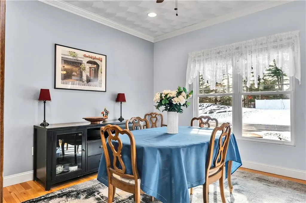 53 Scenic Way Exeter RI 02822