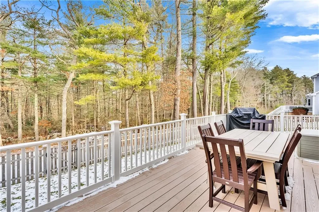 53 Scenic Way Exeter RI 02822