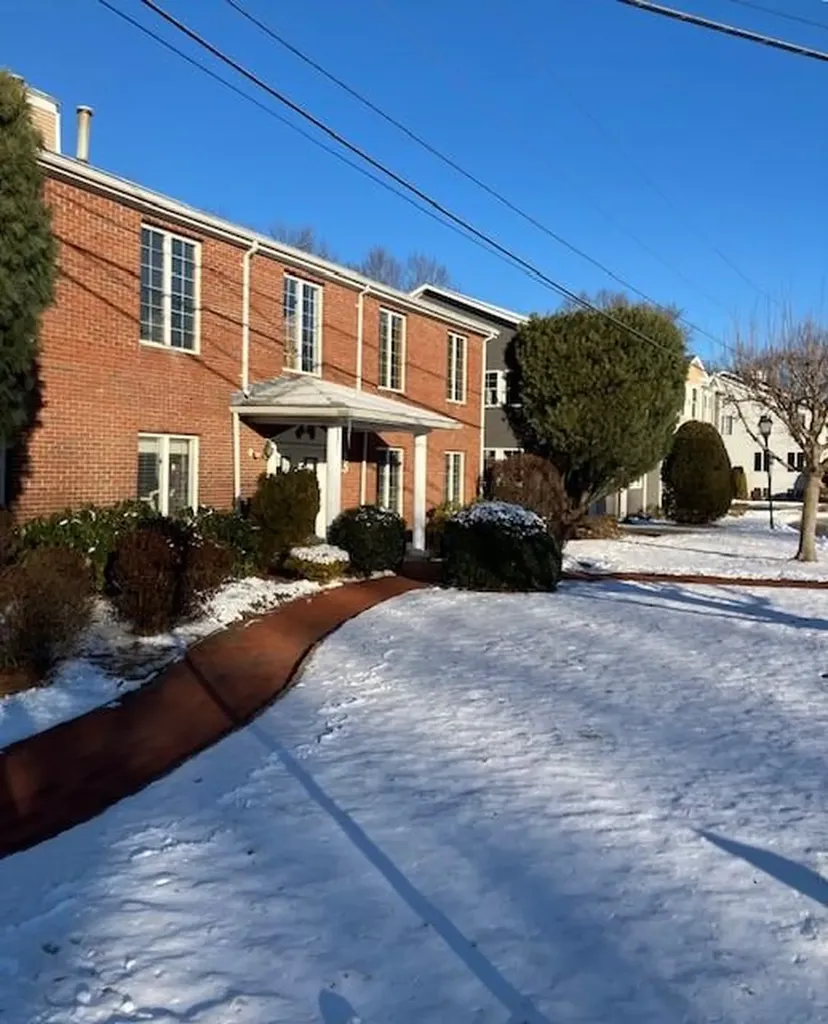 33 College Hill Road Warwick RI 02886