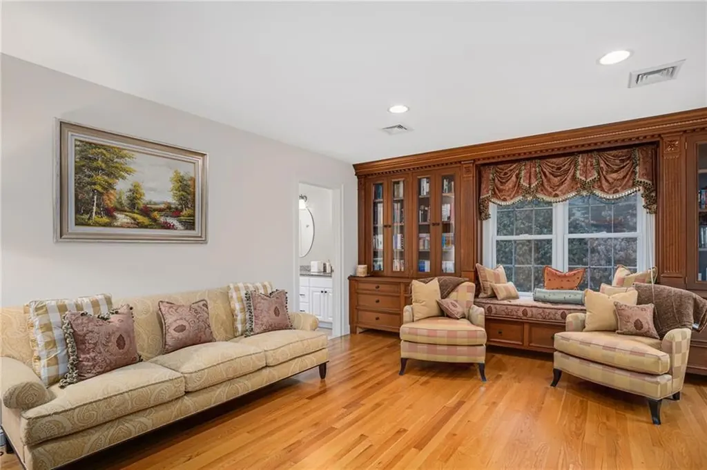 20 Bailey Boulevard East Greenwich RI 02818