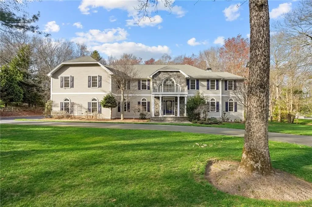 20 Bailey Boulevard East Greenwich RI 02818