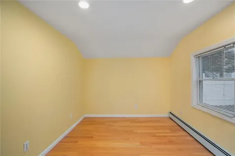 37 Ridge Road East Greenwich RI 02818