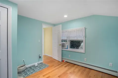 37 Ridge Road East Greenwich RI 02818