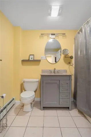 37 Ridge Road East Greenwich RI 02818