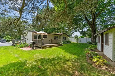 37 Ridge Road East Greenwich RI 02818