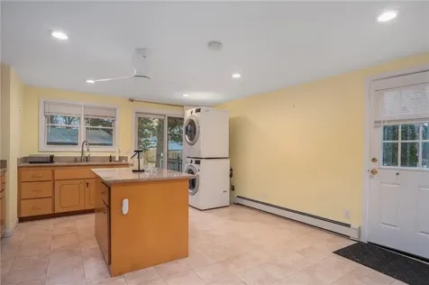 37 Ridge Road East Greenwich RI 02818