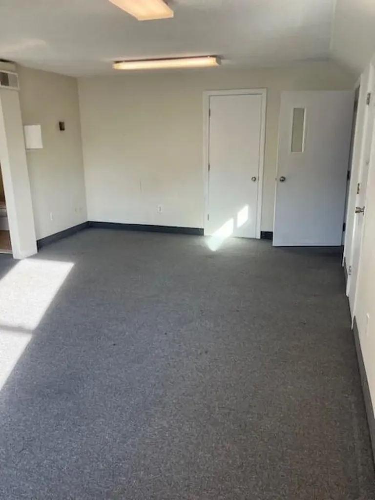 133 Central Street Warwick RI 02886