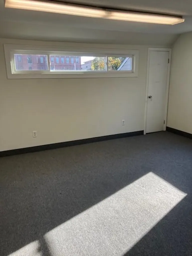 133 Central Street Warwick RI 02886